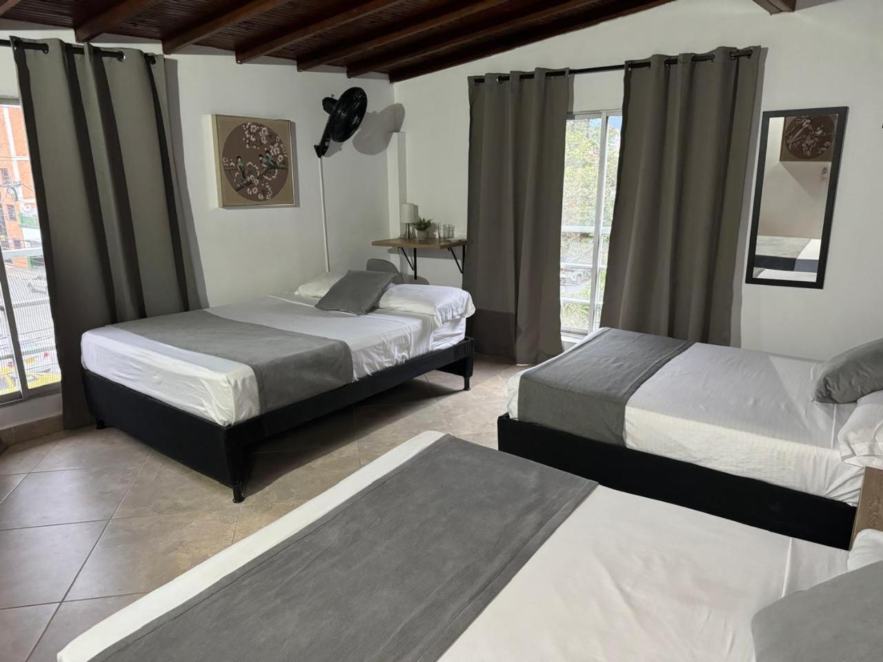 Gemas San Joaquin 1 Hotell Medellín Exteriör bild
