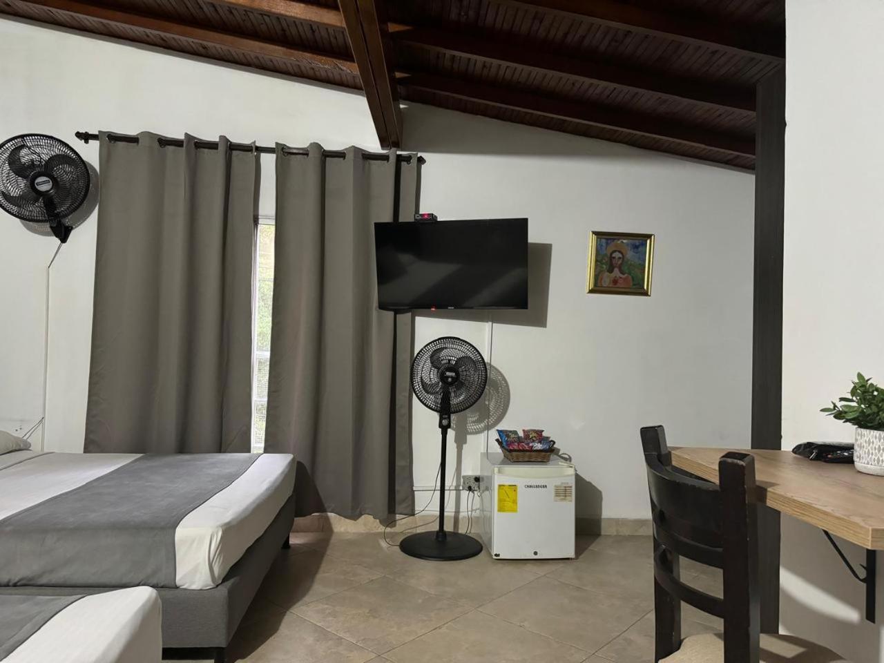 Gemas San Joaquin 1 Hotell Medellín Exteriör bild