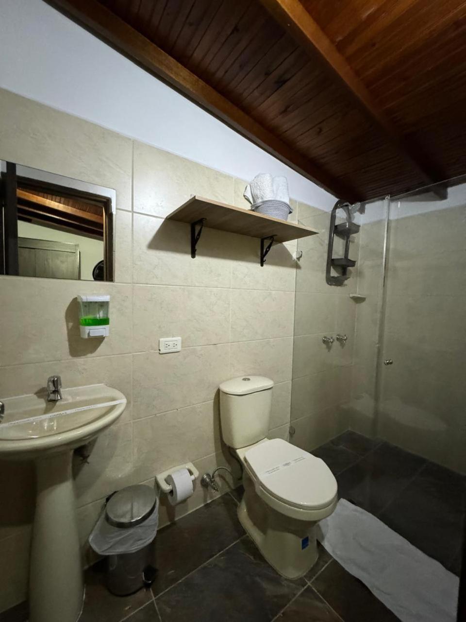 Gemas San Joaquin 1 Hotell Medellín Exteriör bild