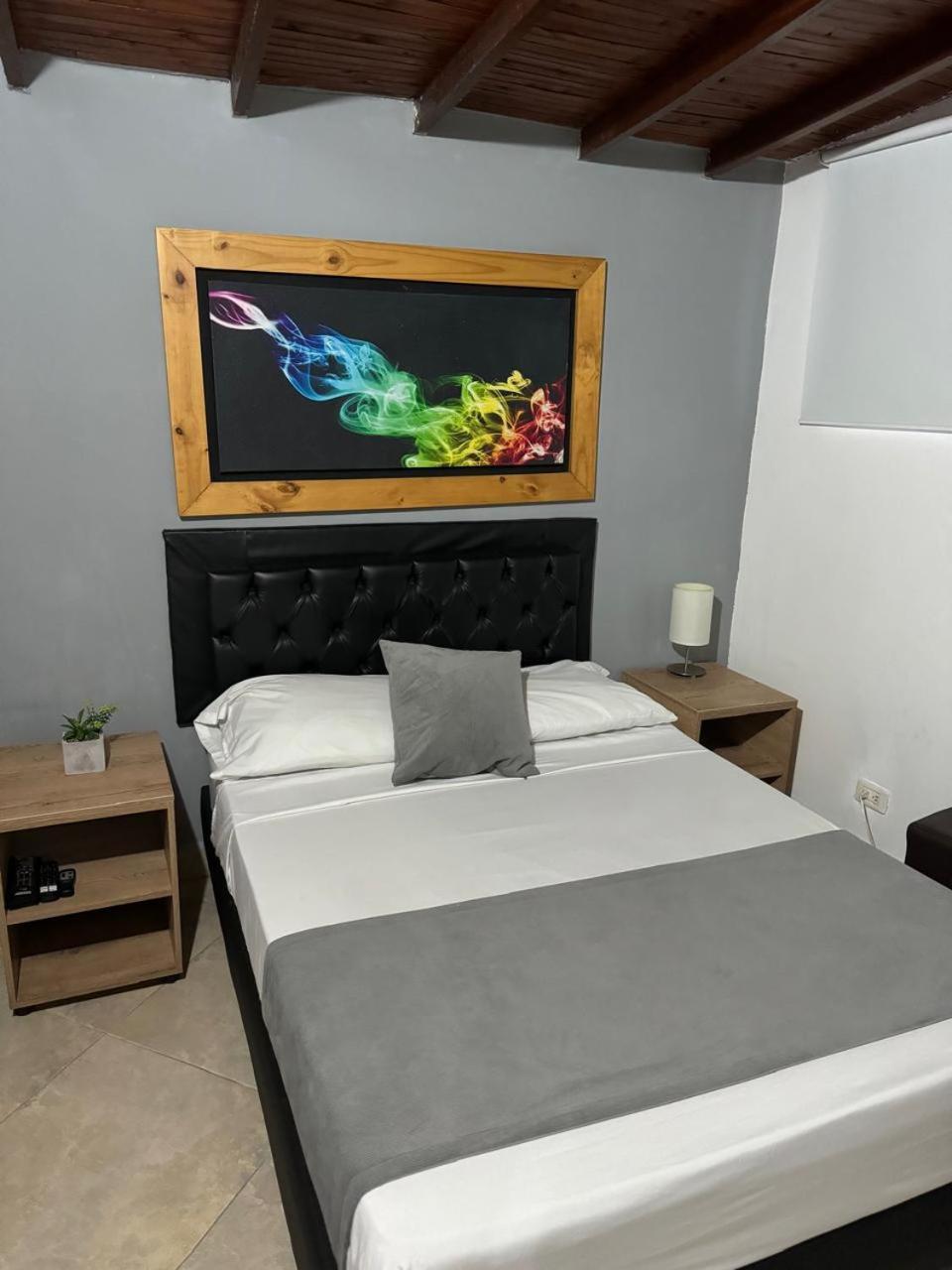 Gemas San Joaquin 1 Hotell Medellín Exteriör bild