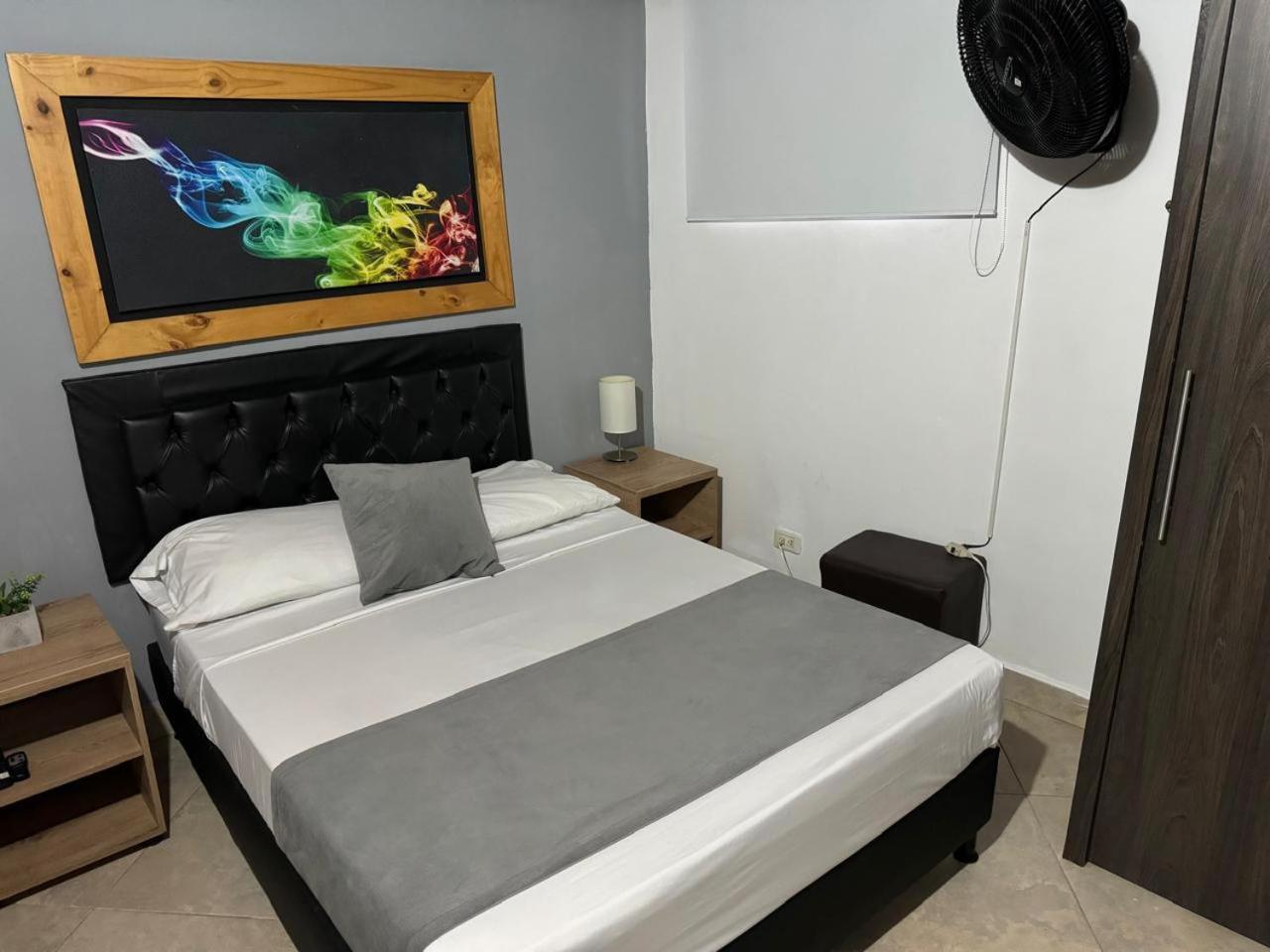 Gemas San Joaquin 1 Hotell Medellín Exteriör bild