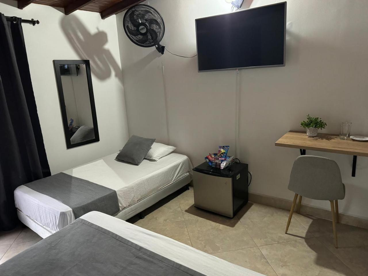 Gemas San Joaquin 1 Hotell Medellín Exteriör bild