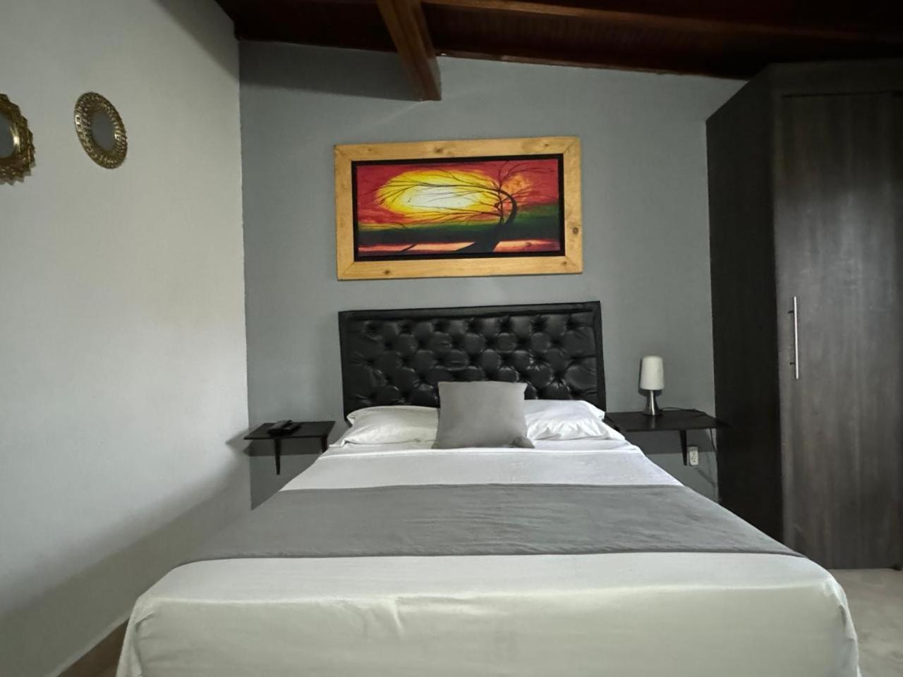 Gemas San Joaquin 1 Hotell Medellín Exteriör bild