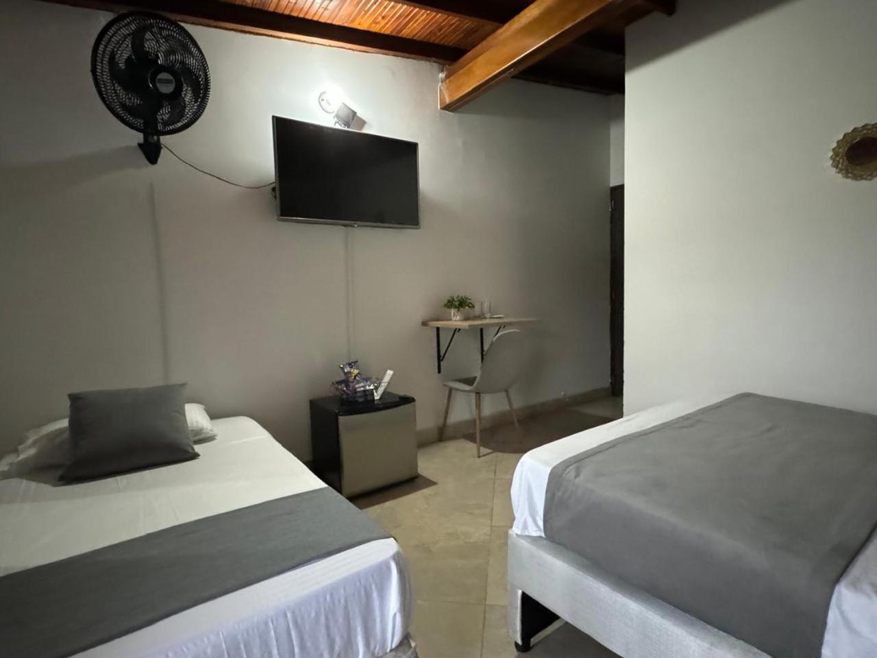Gemas San Joaquin 1 Hotell Medellín Exteriör bild