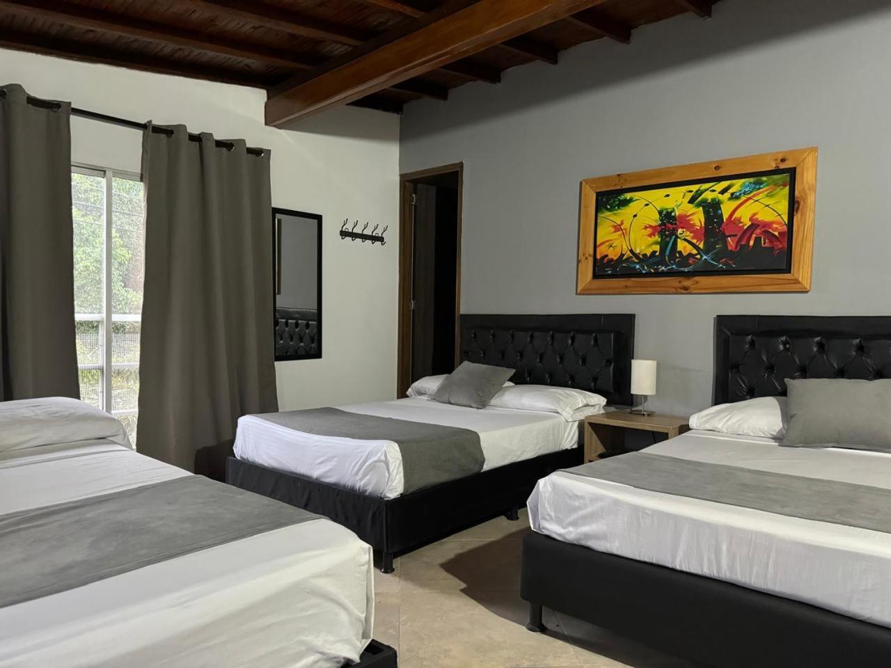 Gemas San Joaquin 1 Hotell Medellín Exteriör bild